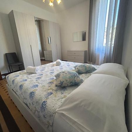 Ceka House Apartment ลาสเปเซีย ภายนอก รูปภาพ